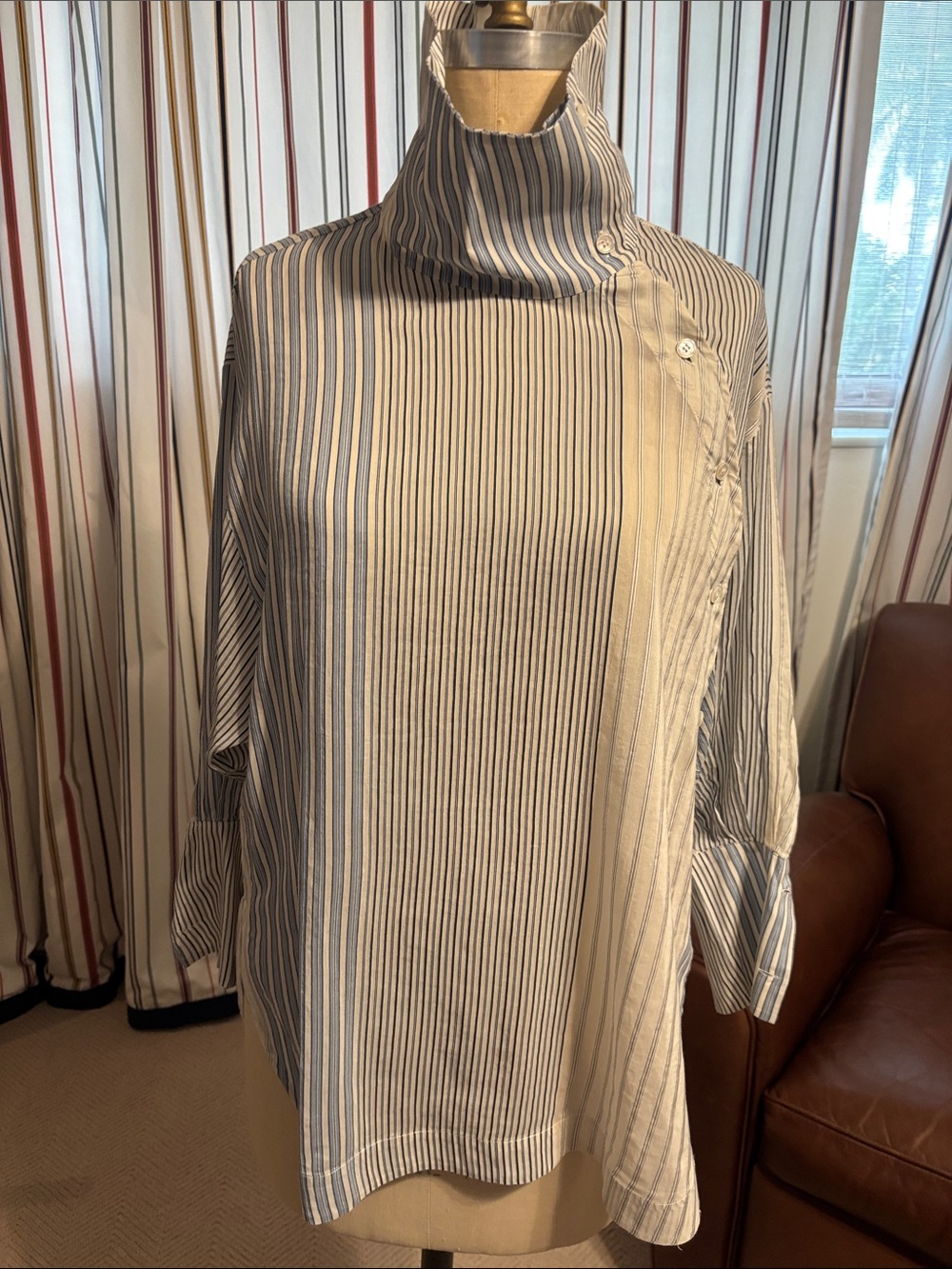 Stella McCartney Cream and Blue Striped High-Neck Button-Shoulder Shirt